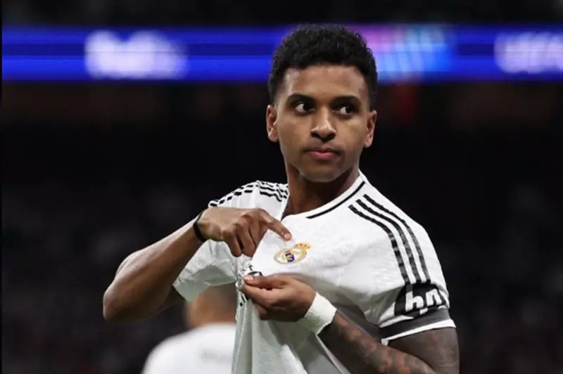 تطورات حصرية: أرسنال وتشيلسي يتابعان وضع رودريجو بينما ينتظر ريال مدريد قرار ألونسو