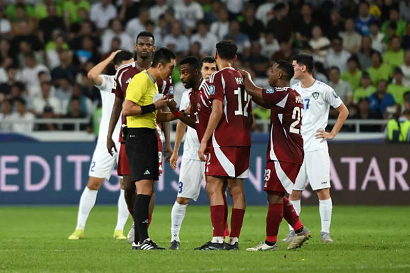 أوزبكستان تتفوق على قطر بثلاثة أهداف في ختام تصفيات كأس العالم 2026