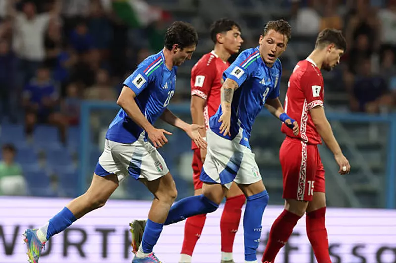 سباليتي يقود إيطاليا نحو الانتصار: أول 3 نقاط في تصفيات كأس العالم 2026